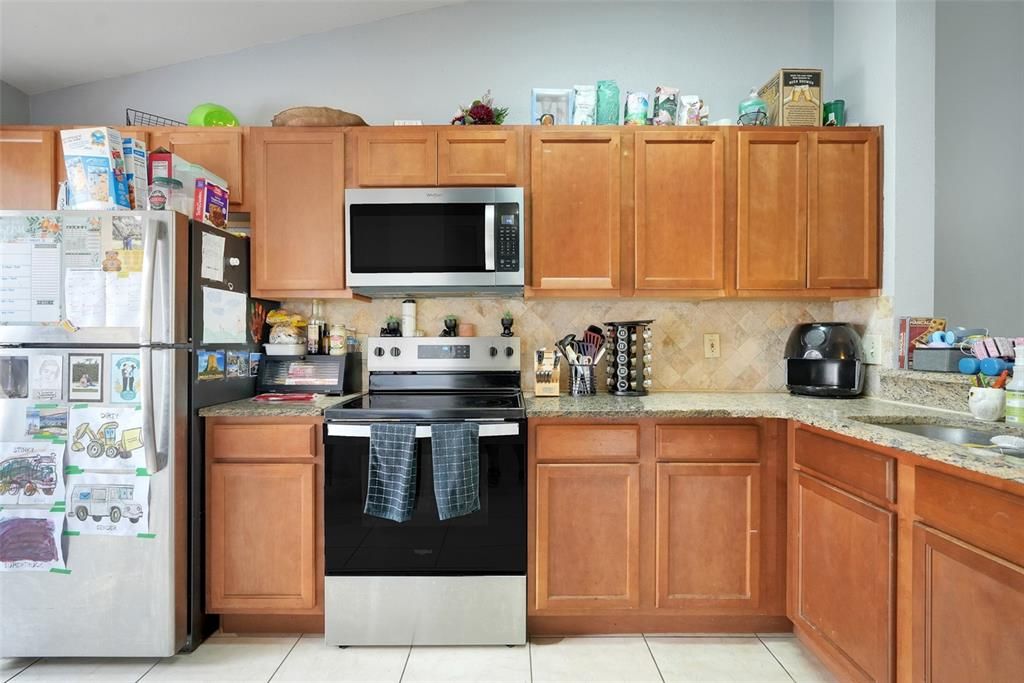 For Sale: $265,000 (2 beds, 2 baths, 1014 Square Feet)