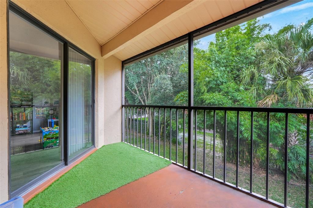 For Sale: $265,000 (2 beds, 2 baths, 1014 Square Feet)