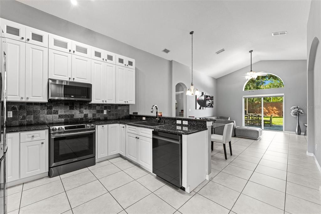 For Sale: $464,900 (3 beds, 2 baths, 1682 Square Feet)