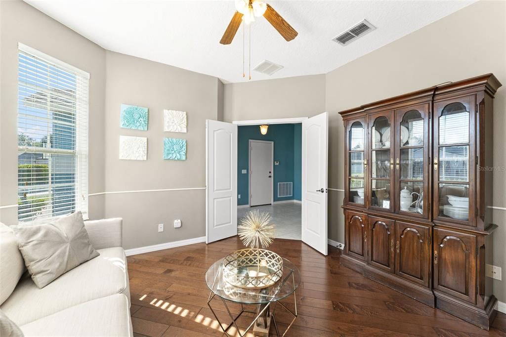 For Sale: $464,900 (3 beds, 2 baths, 1682 Square Feet)