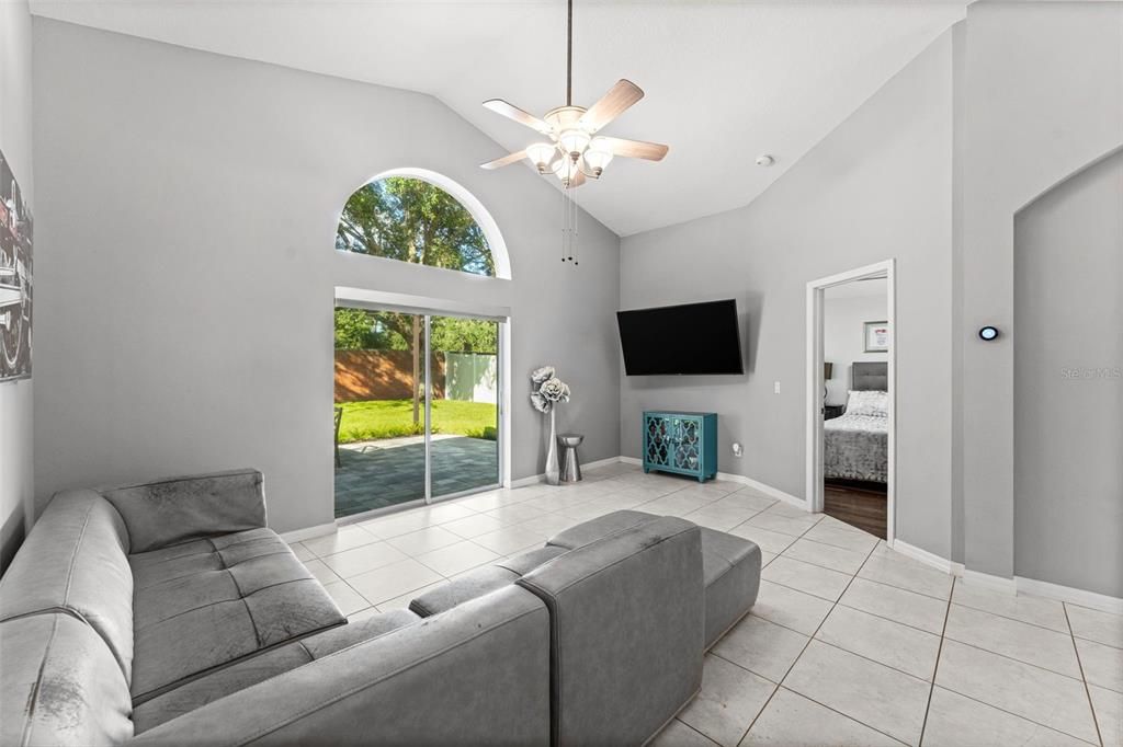 For Sale: $464,900 (3 beds, 2 baths, 1682 Square Feet)