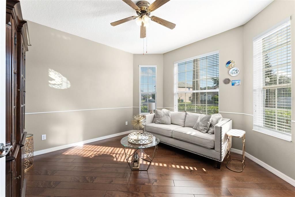 For Sale: $464,900 (3 beds, 2 baths, 1682 Square Feet)