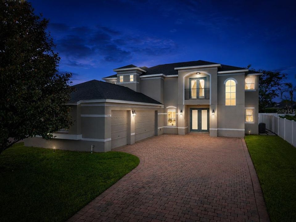 For Sale: $650,000 (4 beds, 3 baths, 2753 Square Feet)