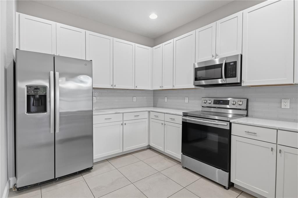 For Sale: $650,000 (4 beds, 3 baths, 2753 Square Feet)