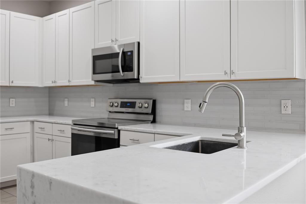 For Sale: $650,000 (4 beds, 3 baths, 2753 Square Feet)
