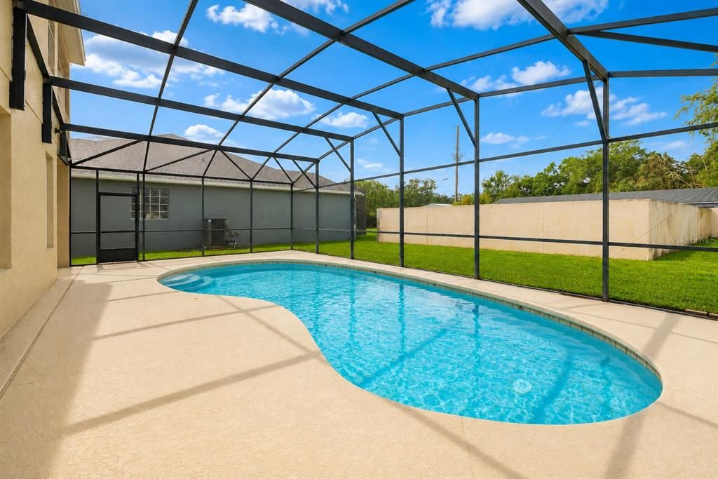 For Sale: $650,000 (4 beds, 3 baths, 2753 Square Feet)