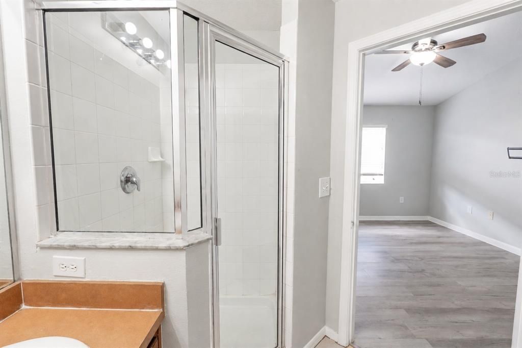 En Venta: $199,900 (2 camas, 2 baños, 1120 Pies cuadrados)