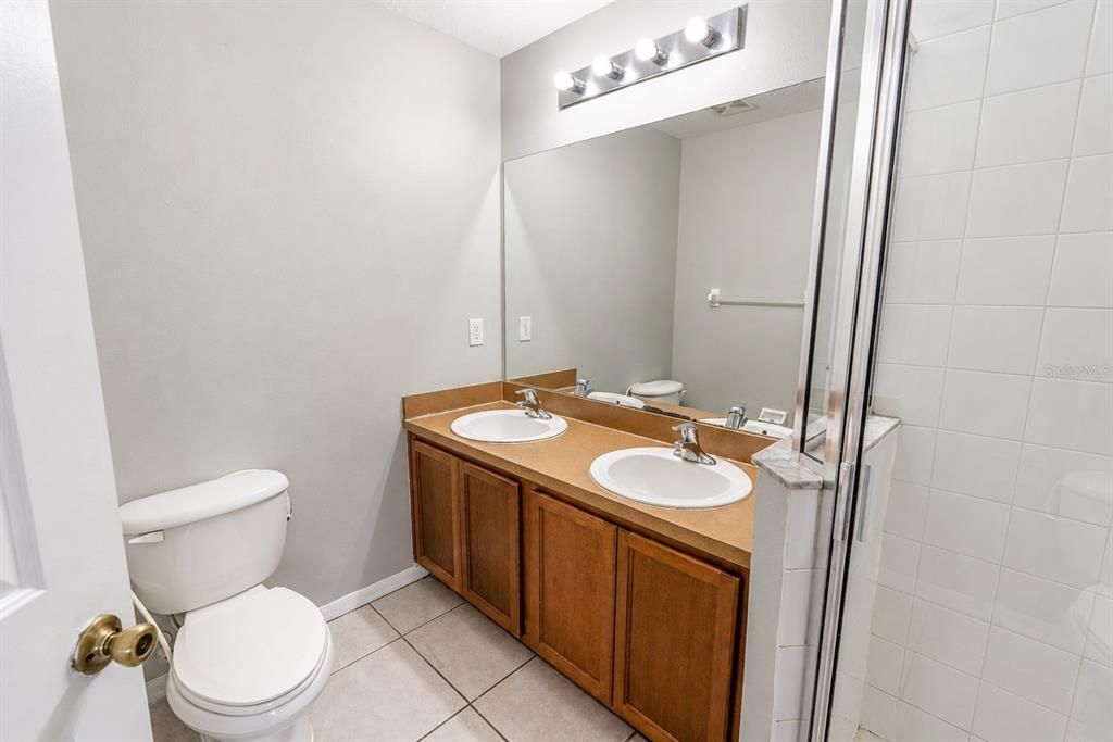 En Venta: $199,900 (2 camas, 2 baños, 1120 Pies cuadrados)