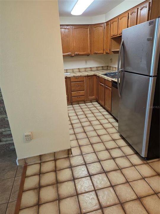 В аренду: $2,595 (3 спален, 2 ванн, 1175 Квадратных фут)