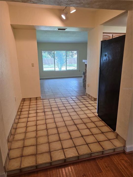 В аренду: $2,595 (3 спален, 2 ванн, 1175 Квадратных фут)