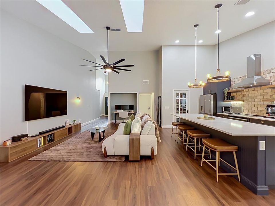 For Sale: $474,900 (3 beds, 2 baths, 1866 Square Feet)