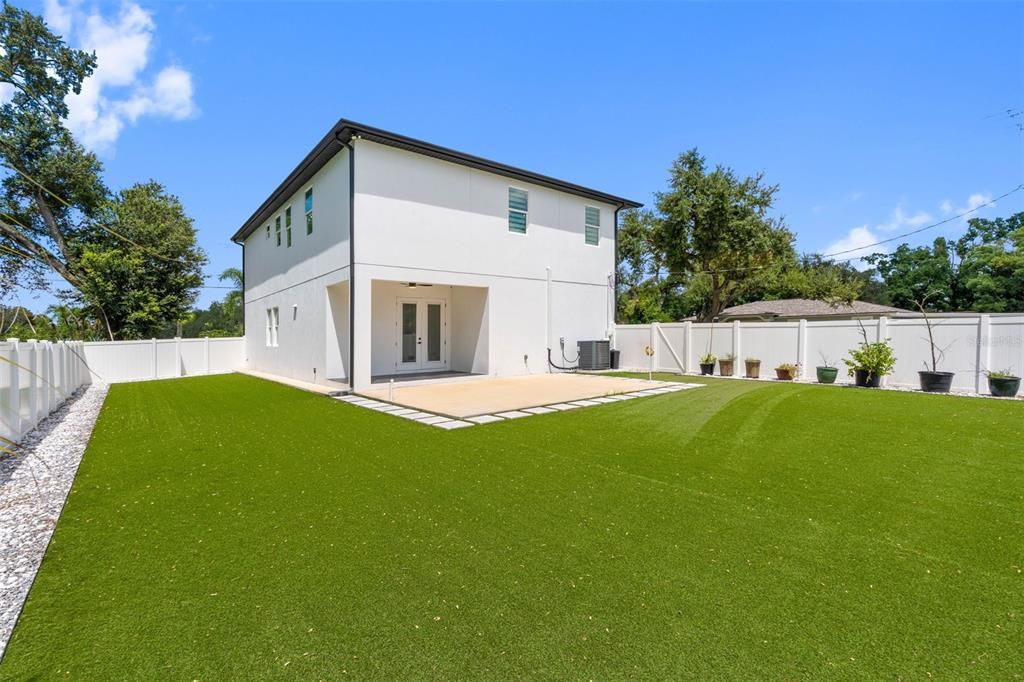 На продажу: $839,999 (4 спален, 2 ванн, 2645 Квадратных фут)
