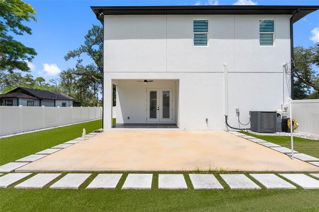 На продажу: $839,999 (4 спален, 2 ванн, 2645 Квадратных фут)
