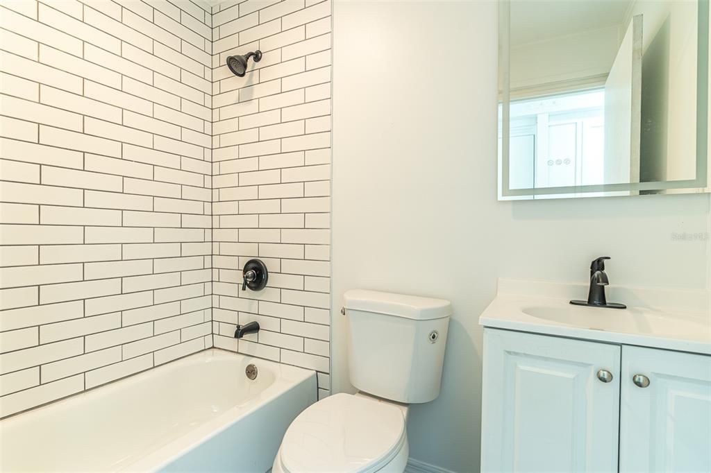 For Rent: $2,495 (3 beds, 2 baths, 1160 Square Feet)