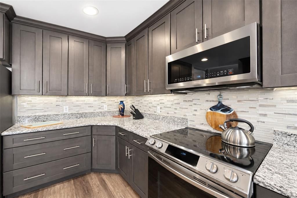 En Venta: $549,000 (3 camas, 2 baños, 2538 Pies cuadrados)