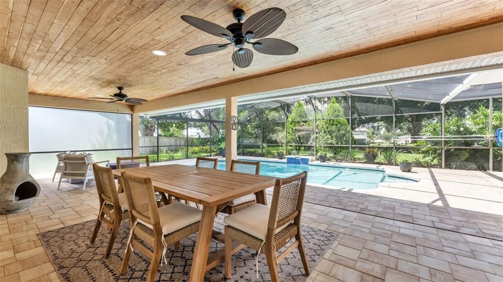 For Sale: $575,000 (4 beds, 3 baths, 2405 Square Feet)