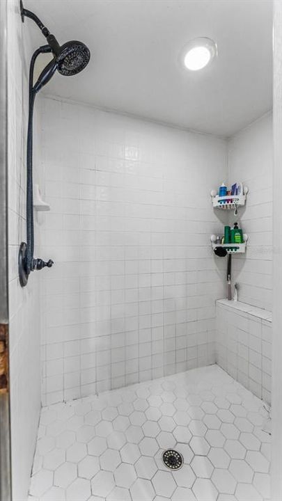 For Sale: $575,000 (4 beds, 3 baths, 2405 Square Feet)