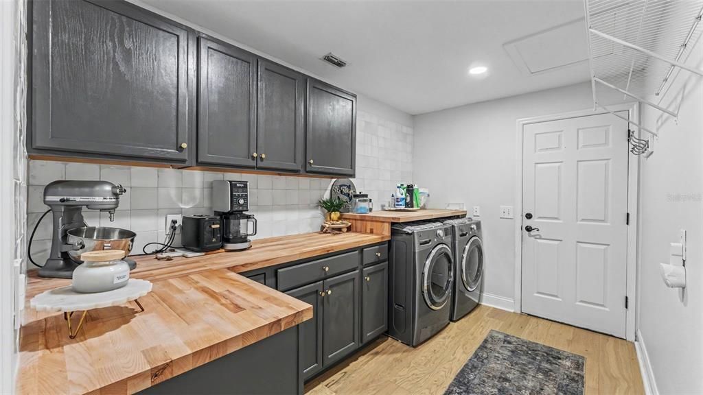 For Sale: $575,000 (4 beds, 3 baths, 2405 Square Feet)