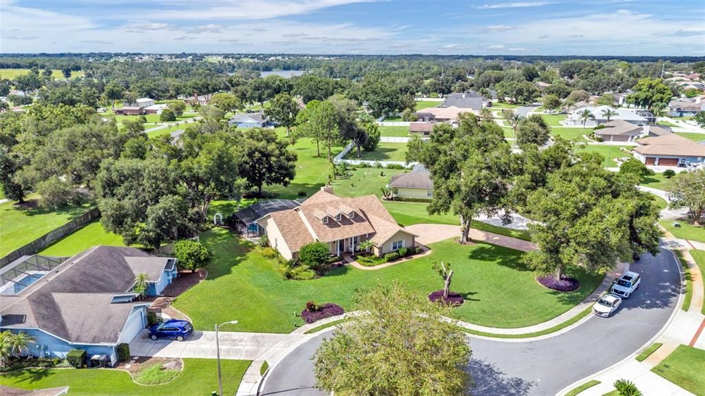 For Sale: $575,000 (4 beds, 3 baths, 2405 Square Feet)