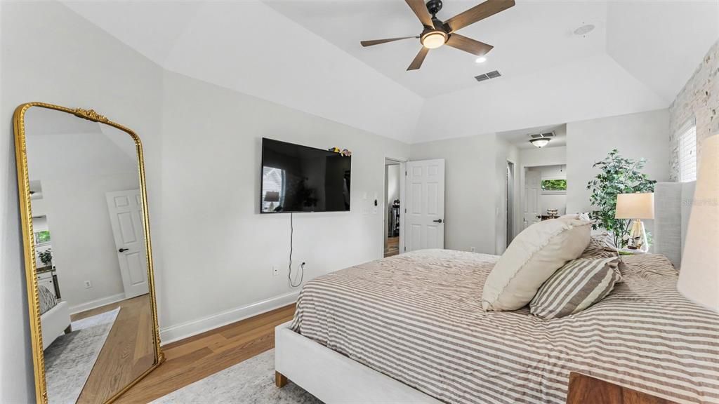 For Sale: $575,000 (4 beds, 3 baths, 2405 Square Feet)