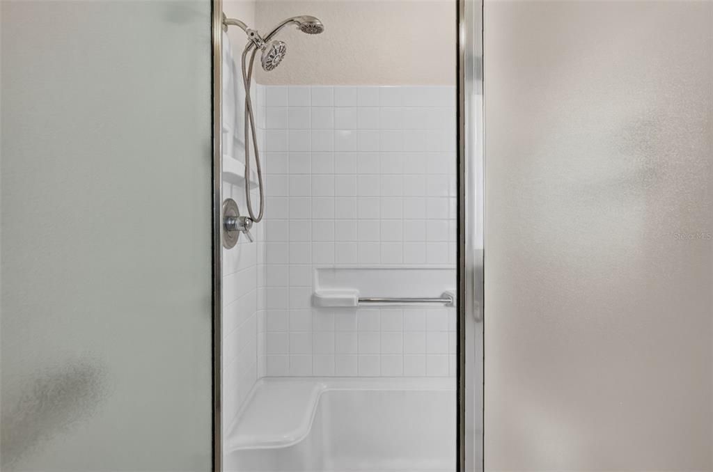 For Sale: $399,000 (3 beds, 2 baths, 1576 Square Feet)