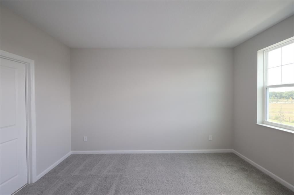 For Sale: $359,990 (3 beds, 2 baths, 1833 Square Feet)