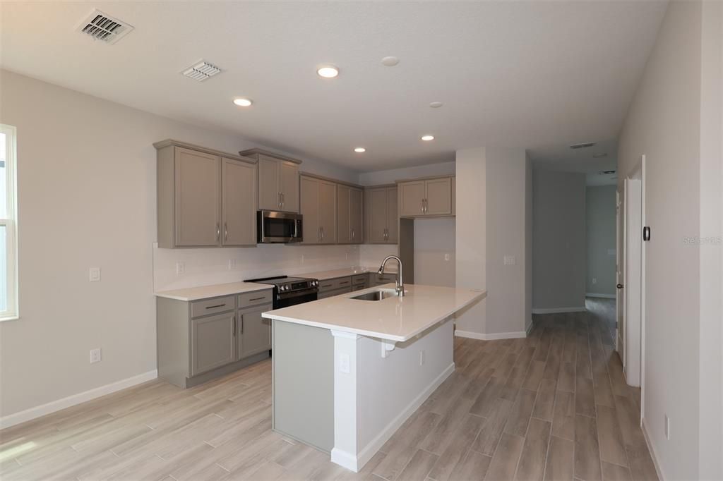 For Sale: $359,990 (3 beds, 2 baths, 1833 Square Feet)
