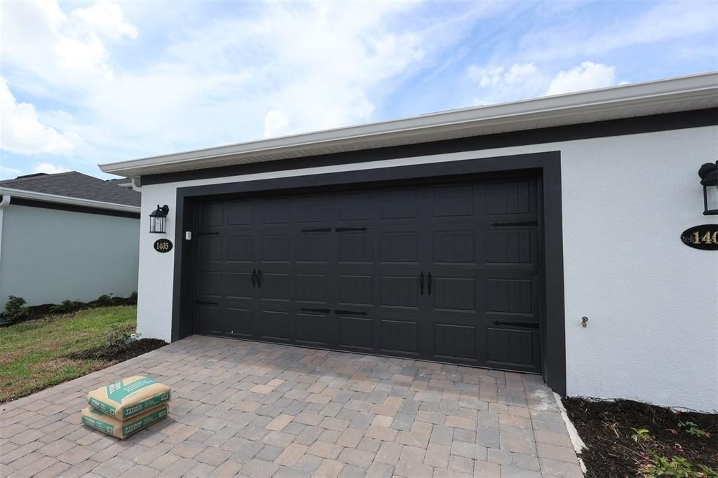 For Sale: $359,990 (3 beds, 2 baths, 1833 Square Feet)