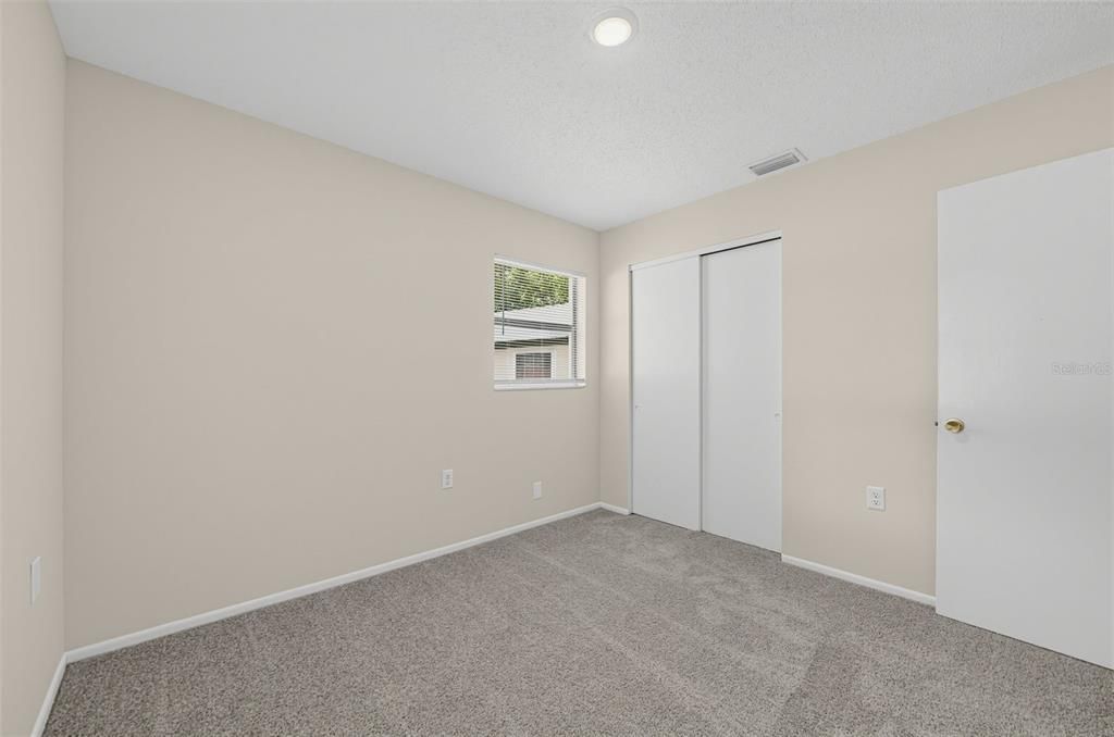 En Venta: $299,900 (3 camas, 2 baños, 1050 Pies cuadrados)