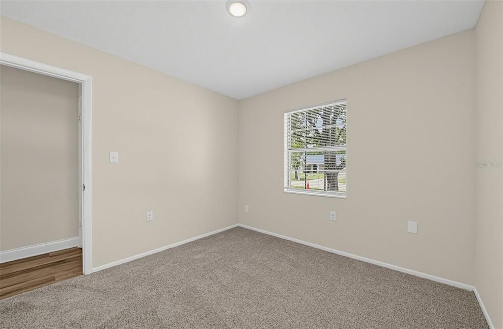 En Venta: $299,900 (3 camas, 2 baños, 1050 Pies cuadrados)