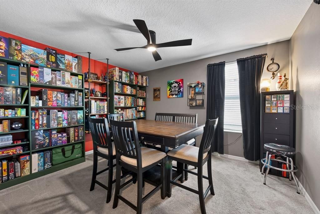 For Sale: $610,000 (5 beds, 2 baths, 2389 Square Feet)