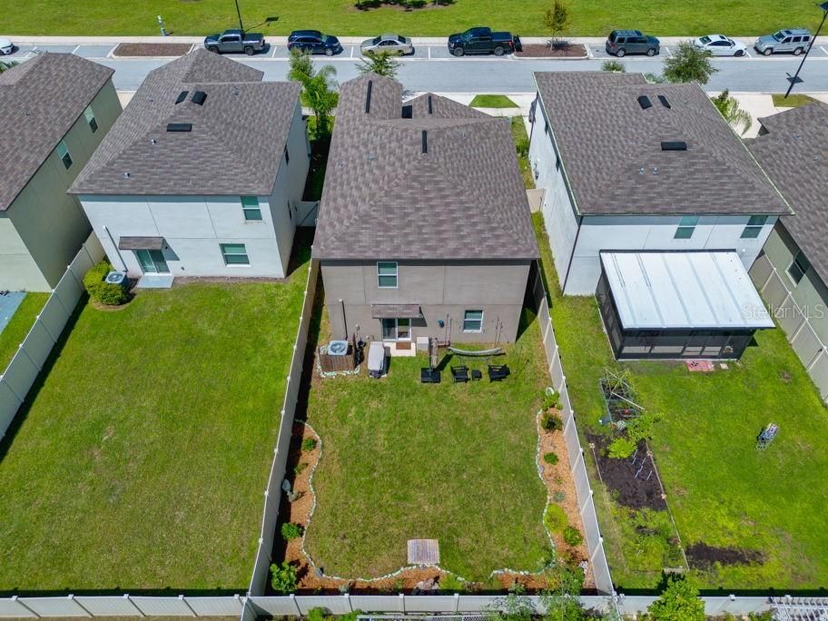 For Sale: $610,000 (5 beds, 2 baths, 2389 Square Feet)