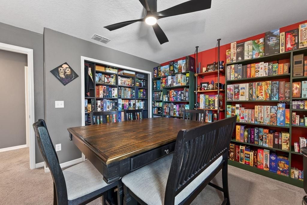 For Sale: $610,000 (5 beds, 2 baths, 2389 Square Feet)
