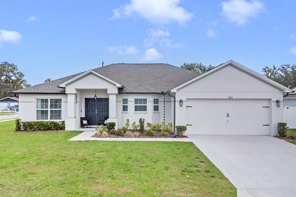 For Sale: $325,000 (3 beds, 2 baths, 1751 Square Feet)