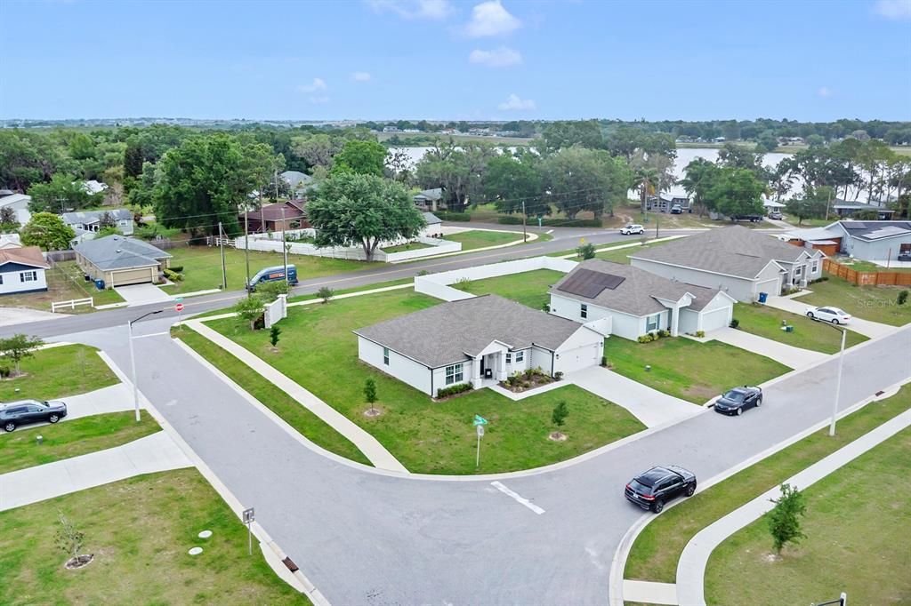 For Sale: $325,000 (3 beds, 2 baths, 1751 Square Feet)