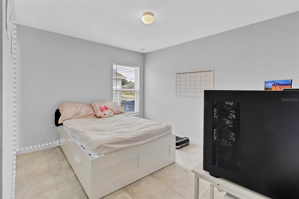 For Sale: $325,000 (3 beds, 2 baths, 1751 Square Feet)