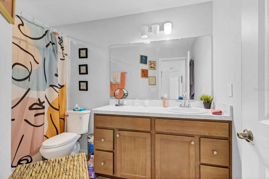 For Sale: $325,000 (3 beds, 2 baths, 1751 Square Feet)