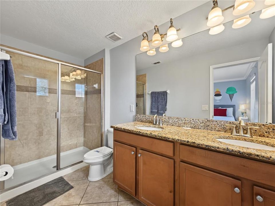 For Rent: $3,500 (6 beds, 5 baths, 3291 Square Feet)