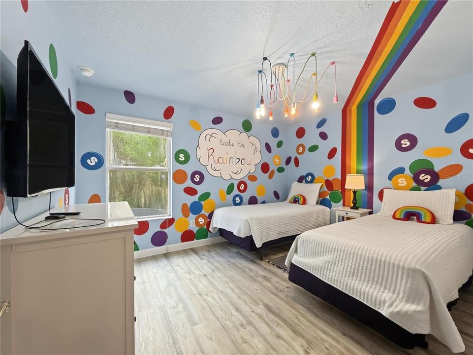 For Rent: $3,500 (6 beds, 5 baths, 3291 Square Feet)