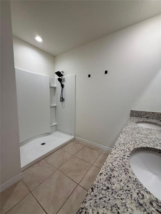 For Rent: $2,250 (3 beds, 2 baths, 1730 Square Feet)