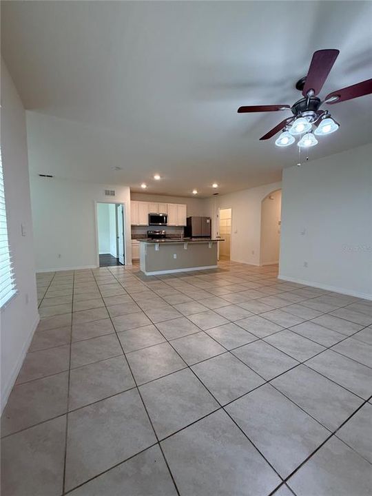 For Rent: $2,250 (3 beds, 2 baths, 1730 Square Feet)
