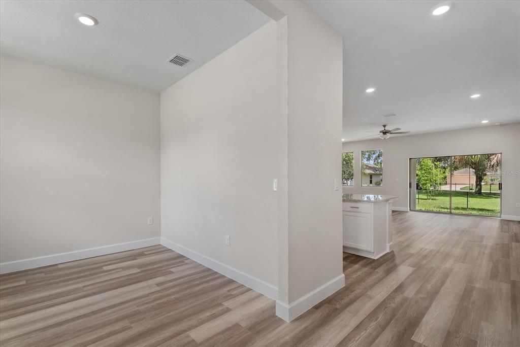 For Sale: $339,900 (4 beds, 2 baths, 1810 Square Feet)