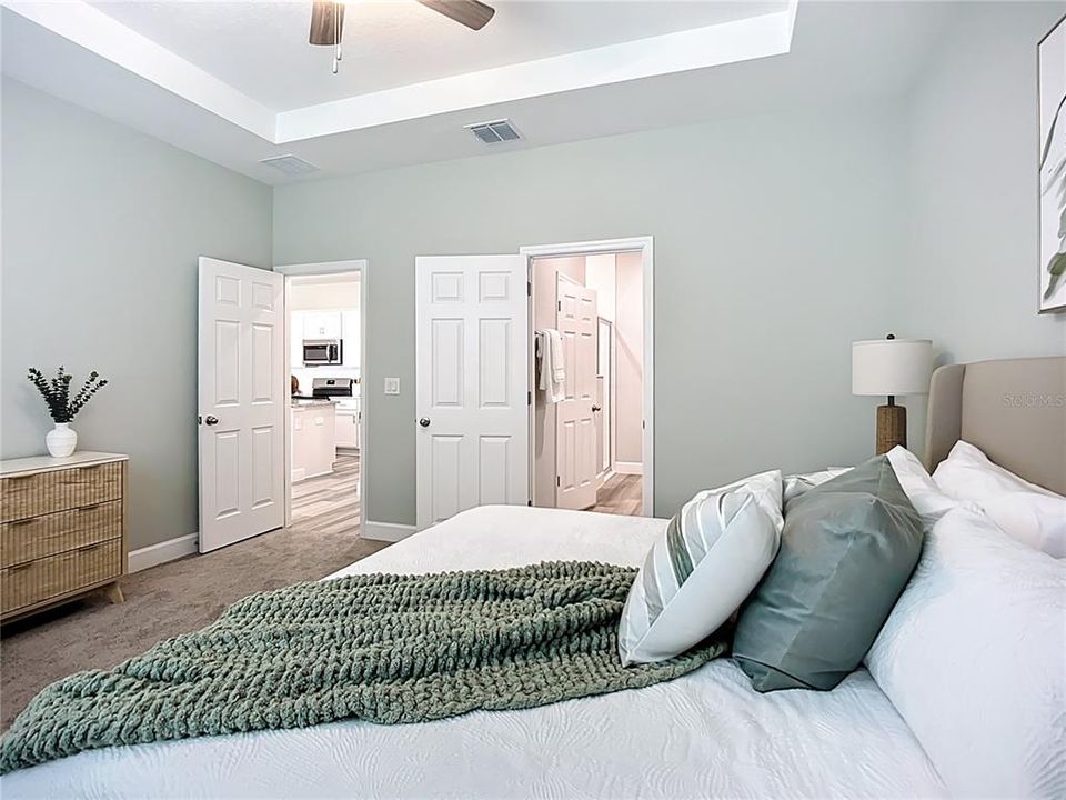 For Sale: $339,900 (4 beds, 2 baths, 1810 Square Feet)