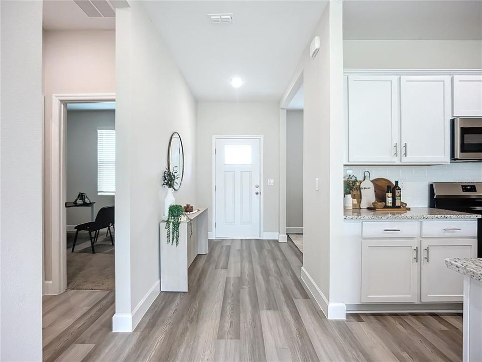 For Sale: $339,900 (4 beds, 2 baths, 1810 Square Feet)