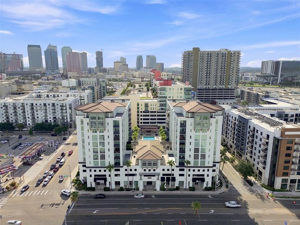 На продажу: $620,000 (2 спален, 2 ванн, 1749 Квадратных фут)