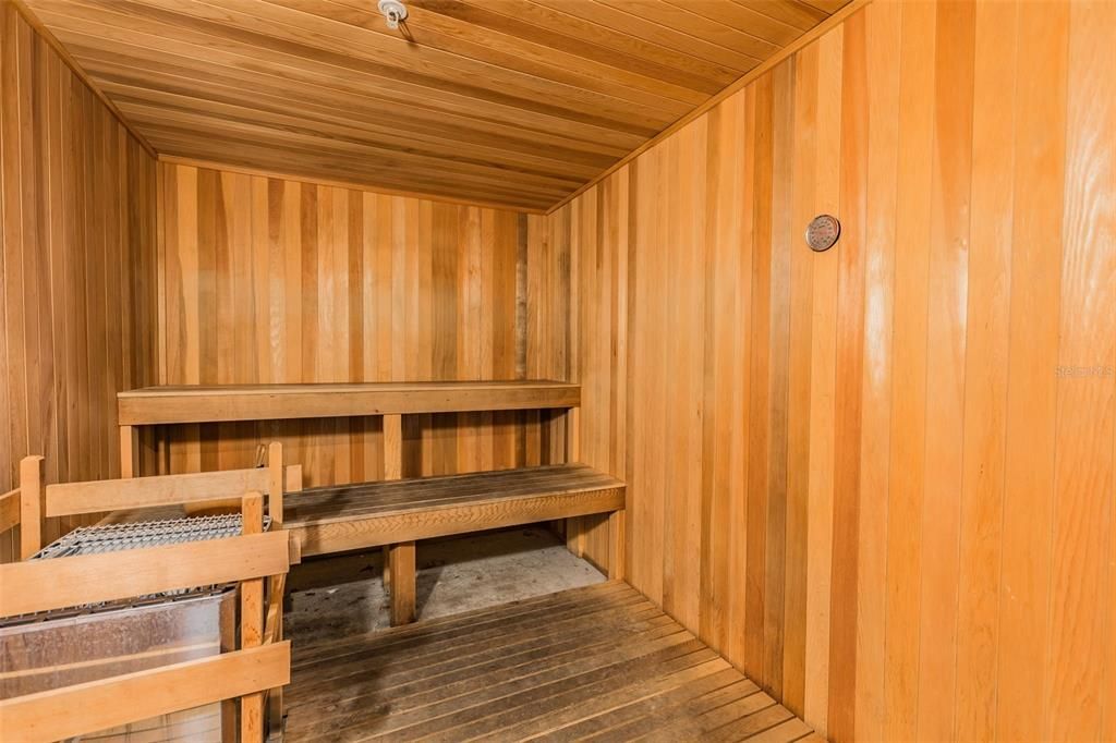 На продажу: $620,000 (2 спален, 2 ванн, 1749 Квадратных фут)