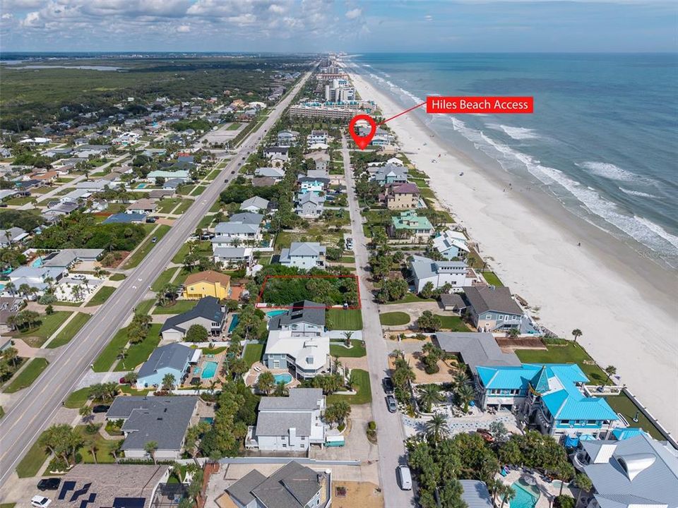 En Venta: $725,000 (0.19 acres)