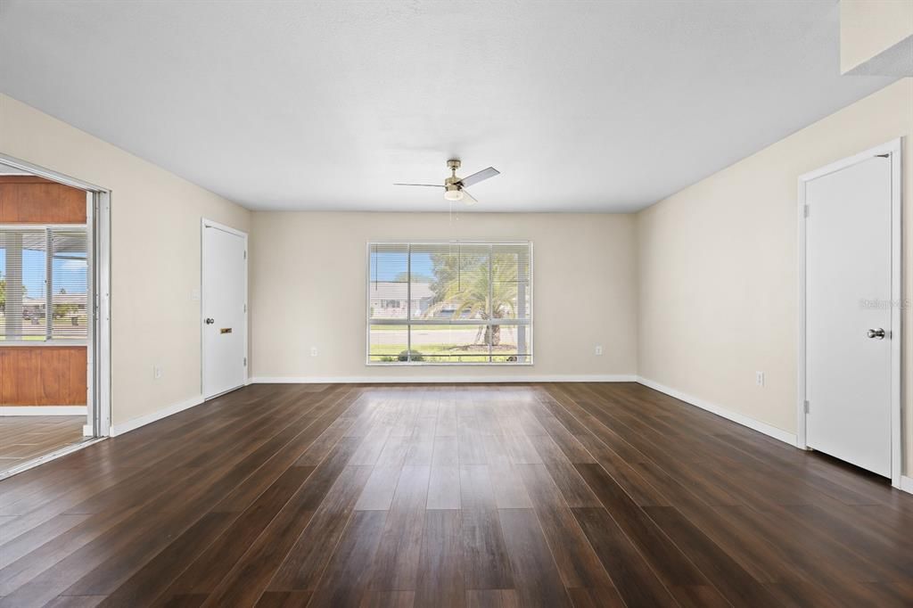 For Rent: $2,000 (2 beds, 2 baths, 1425 Square Feet)