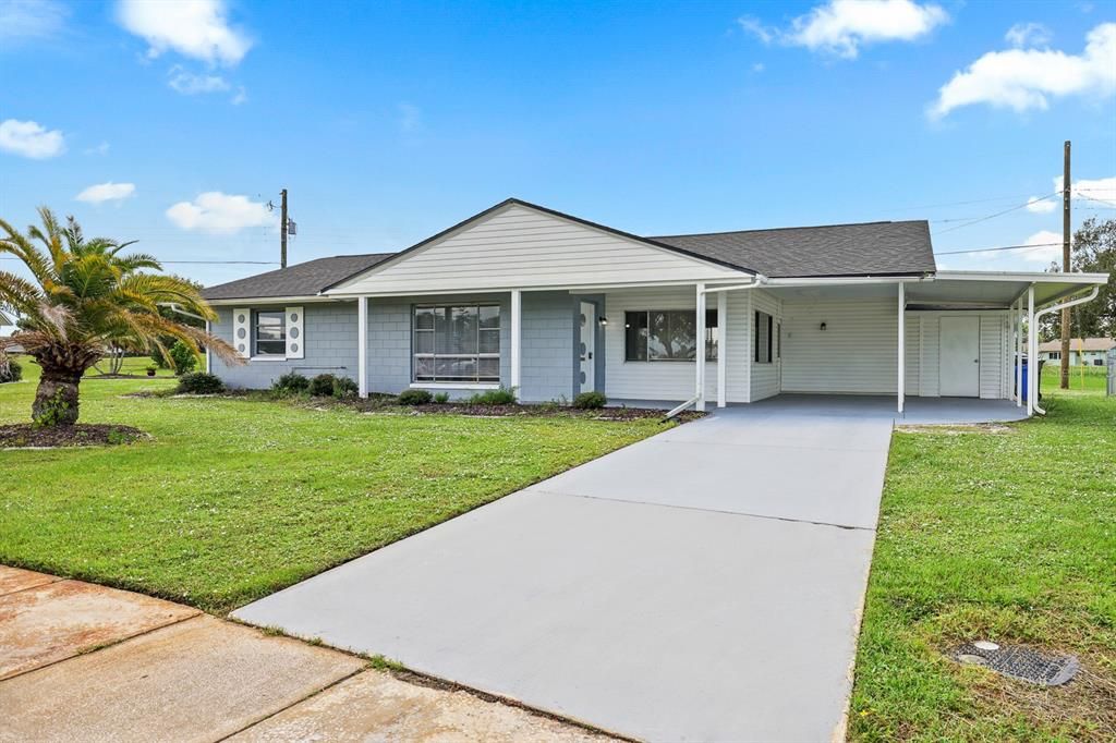 For Rent: $2,000 (2 beds, 2 baths, 1425 Square Feet)