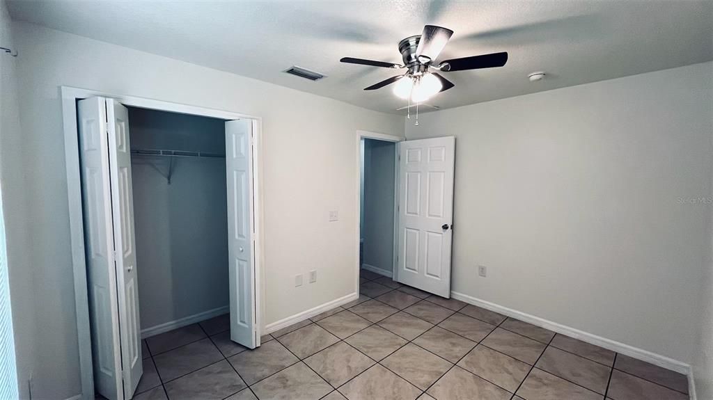 For Rent: $2,050 (3 beds, 2 baths, 1439 Square Feet)